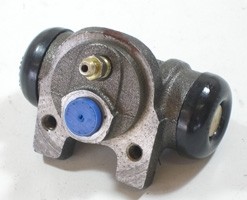 Rear wheel brake cylinder Fiat 131