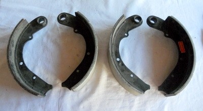 Set of front brake shoes Fiat 1500 S Cabrio - Fiat 1800