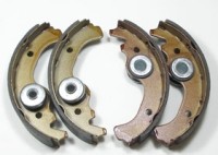 Satz Bremsbacken Fiat 500 F/R - Fiat 126 Satz Bremsbacken Fiat 500 F/R - Fiat 126