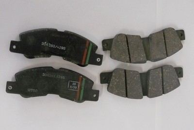Set of front brake pads 15 mm Fiat 130 (2800)